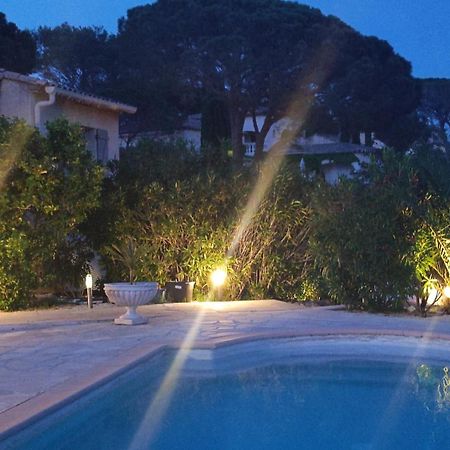 Grand Appartement Dans Maison Avec Piscine Privee Фрежус Екстер'єр фото